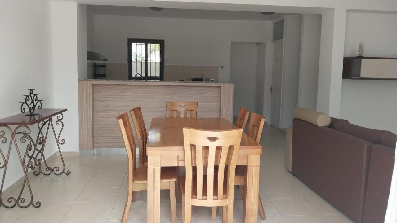 Villa John Flic en Flac Экстерьер фото